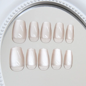 Elegant champagne cat eye fake nails set with shimmer finish in short square shape