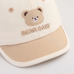 Kids breathable mesh baseball cap with cartoon bear embroidery and two-tone brim