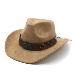 Cappello da cowboy western in finta pelle scamosciata con fascia borchiata e testa di toro