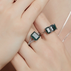 S925 silver rings set with natural green moss agate and rectangle emerald cut stones