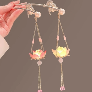 Luminous lotus flower hairpins with gold tassels and pearls for Hanfu styling