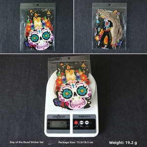 Package dimensions and 19.2g weight measurement for Day of the Dead skeleton hanging tags