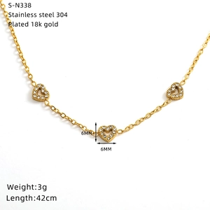 Detail of 18k gold plated 304 stainless steel heart necklace with white crystals
