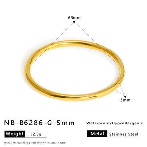 Polished golden stainless steel round bangle with 5mm width and waterproof hypoallergenic finish