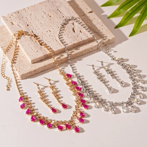 Vintage Light Luxury Rhinestone Necklace And Earrings Copper Waterdrop Square Shape Party Jewelry For Women