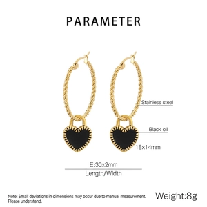 Détails des créoles en acier inoxydable plaqué or 18K avec pendentifs cœur noirs