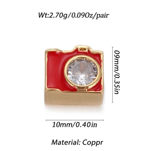 Dettaglio di un ciondolo a forma di fotocamera 3D 10x9mm e peso 2,7g per creazione gioielli