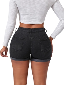 Rückansicht von High-Waist Denim-Shorts in Schwarzgrau mit Rollsaum und Gesäßtaschen