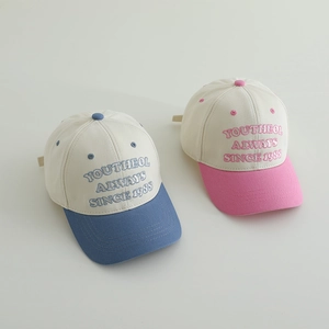 Kids vintage embroidered baseball caps in blue-white and pink-white color block design