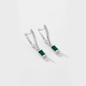 S925 sterling silver earrings with rectangular emerald green stones and irregular design