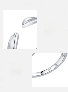 Close-up of polished 925 sterling silver ring showing smooth surface and S925 hallmark