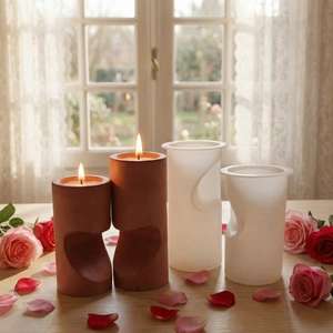 DIY heart-shaped resin candle holder silicone molds with finished burgundy candle display