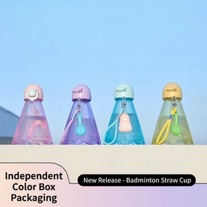 Creative shuttlecock shape plastic straw water bottles in 4 pastel colors with carry ropes