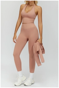 Ensemble de yoga 3 pièces sans couture en maille côtelée avec brassière et legging rose