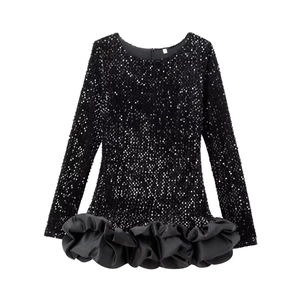 Robe sexy à manches longues en paillettes noires avec ourlet en satin bouffant