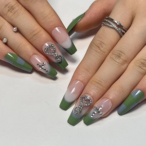 French Blue Green Patchwork Plaid Press On Nails Long Coffin Fake Nails Heart Cross Rhinestone Charms Glossy Full Cover Artificial Nails