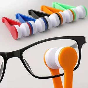 Portable V-shaped microfiber eyeglass cleaner tool in multiple colors for dual-side cleaning