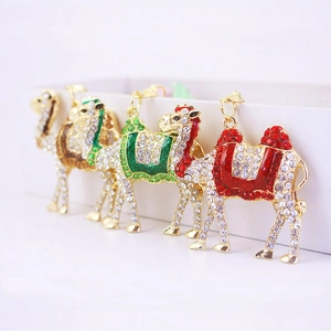 Cute Rhinestone Camel Keychain Colorful Enamel Animal Bag Pendant Zinc Alloy Gold Plated Camel Key Ring Decorative Accessory