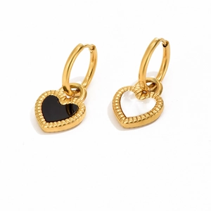 Double-sided heart pendant necklace in 18K gold plating with black and white shell finish