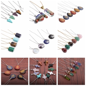 Detailed grid showing varied natural stone pendants in waterdrop and heart shapes