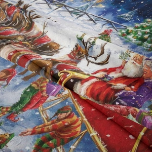 Nahaufnahme des weichen Weihnachts-Wandteppichs mit Rentier- und Weihnachtsmann-Motiven
