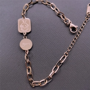 Stainless Steel Lucky Round Square Pendant Bracelet Cartoon Motif Polished Chain Jewelry For Women Fashion Accessory