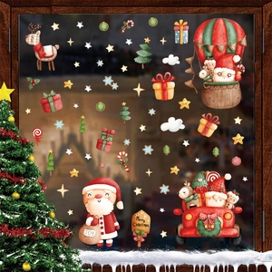 Weihnachtsfensteraufkleber mit Weihnachtsmann, Rentier und Baum auf Glasfenster