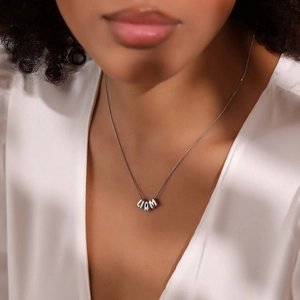 Collana in argento placcato oro 18K con ciondolo a lettere LIAM stile bubble