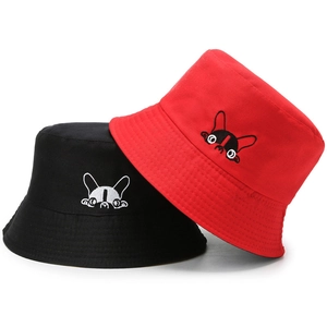 Reversible cotton bucket hat with cute cartoon puppy embroidery in black and red colors