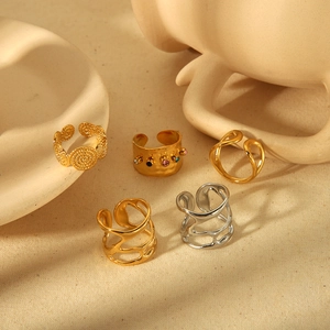 Bague Ajustable Ouverte En Acier Inoxydable Plaqué Or 18K Géométrique Torsadée Texture Martelée Pour Femmes