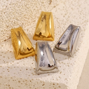 Curved Trapezoid Stud Earrings 316L Stainless Steel 18K Gold Plated Minimalist Geometric Jewelry For Women