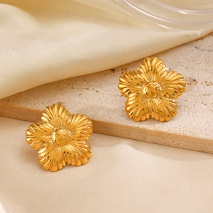 Elegant 18K gold plated stainless steel flower stud earrings with detailed petal textures