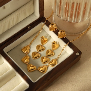 Stainless Steel 18K Gold Plated Triple Heart Drop Earrings And Polished Heart Pendant Necklace For Women Elegant Minimalist