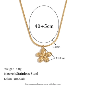 Minimalist 18K gold plated stainless steel five-petal flower pendant necklace for women