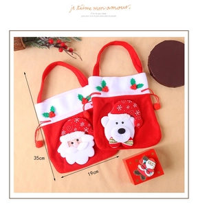 Detail of felt Christmas gift bags with 3D Santa and polar bear dolls, size 35x19cm