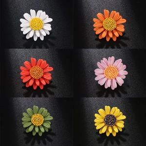 Daisy Sunflower Floral Brooch Pin Alloy Enamel Rhinestone Crystal Fashion Jewelry For Women Clothing Decoration