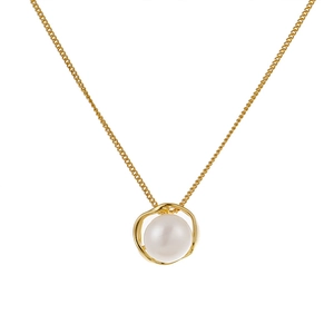 French retro S925 silver necklace featuring a geometric gold ring and large freshwater pearl