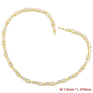 Detailansicht der vergoldeten geometrischen Kette mit 7,0 mm Breite und 470 mm Länge