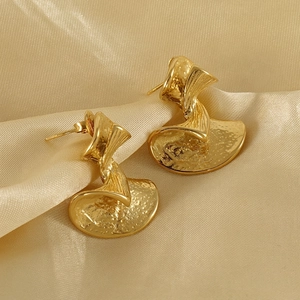 Ginkgo Blatt Ohrringe 18K Vergoldet Edelstahl Hammerschlag Textur Fächerförmig Vintage Französischer Stil Für Damen
