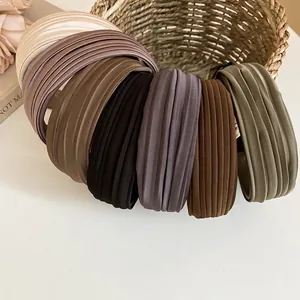Serre-têtes rembourrés en tissu plissé aux couleurs Morandi pour femmes