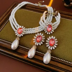 Collier Bracelet Boucles Oreilles Multi Couches Künstliche Perles Imitation Alliage Pierre Rose Ovale Fleur Strass Vintage Élégant Femme