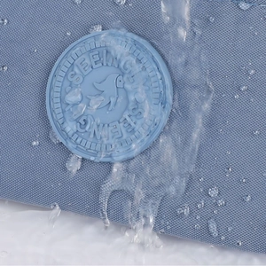 Water-resistant blue nylon phone pouch with Seengly logo showing splashproof fabric