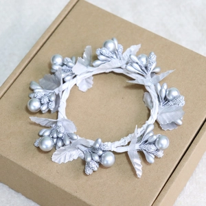 Silver Berry Christmas Napkin Rings Candle Ring Wreath Artificial Berry Leaves Table Holiday Party Decor Elegant Handcrafted