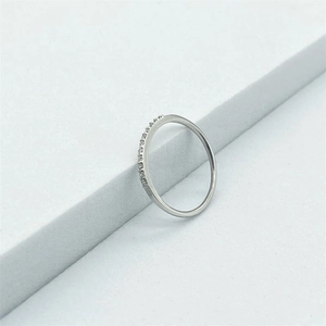 Minimalist S925 sterling silver toe ring with a row of sparkling pavé crystals