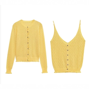 Débardeur Camisole En Tricot Ajouré À Col En V Et Cardigan À Manches Longues Boutonné Ourlet À Volants Jaune Sexy