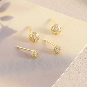 Elegant 18K gold plated round pavé stud earrings with sparkling cubic zirconia crystals