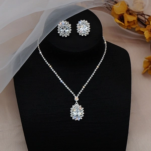Sparkling teardrop zircon necklace and earrings set for bridal wedding or gala evening wear