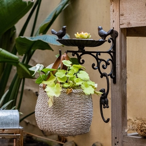 Mangeoire Oiseaux Murale Fonte Vintage Décoration Jardin Crochet Rétro Européen Plateau Bain Oiseaux Design Extérieur