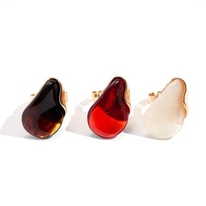 Bagues réglables dorées avec pierres gouttes en ambre synthétique et résine de trois couleurs