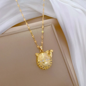 Luxurious gold-plated titanium steel necklace featuring a crystal-encrusted lucky cat pendant